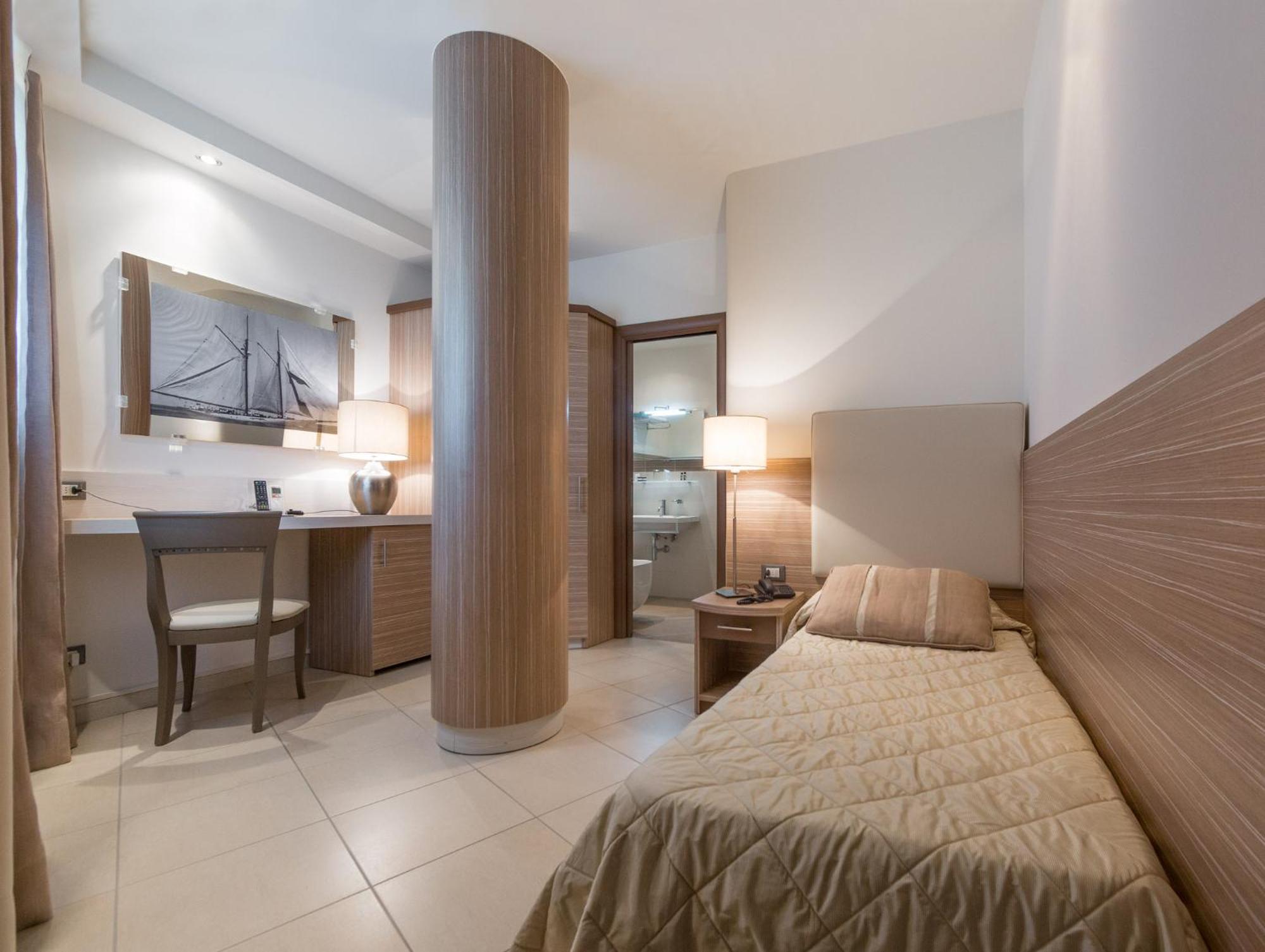 Hotel Mariver Lido di Jesolo Exterior photo